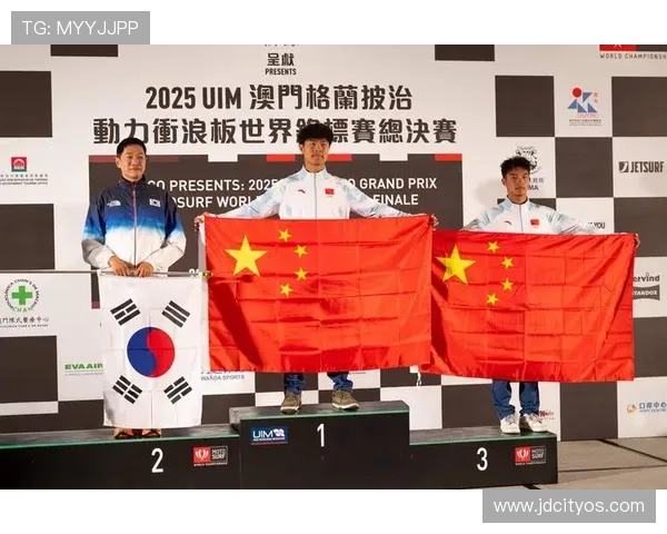 南京攀岩队在滑板精英赛中以72分稳居积分榜首位