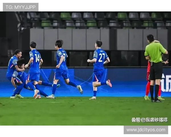 上海申花勇攀中超巅峰全力冲击冠军再现辉煌时代新篇章