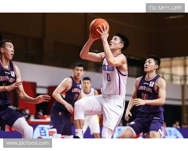 2014年CBA季后赛广东队对阵广厦队精彩回顾与赛后分析