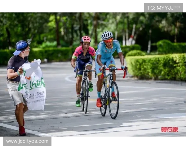 乌克兰与斯洛文尼亚的足球较量谁能在赛场上笑到最后
